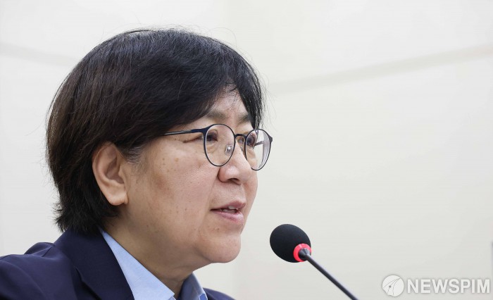 [2025 국감] 정은경 복지부 장관 "편의점 안전상비약 13개뿐…품목 조정할 것"