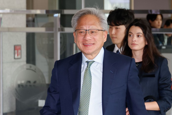 15년 만에 방한한 젠슨 황, 방한 마치고 출국…다음 행선지는 영국