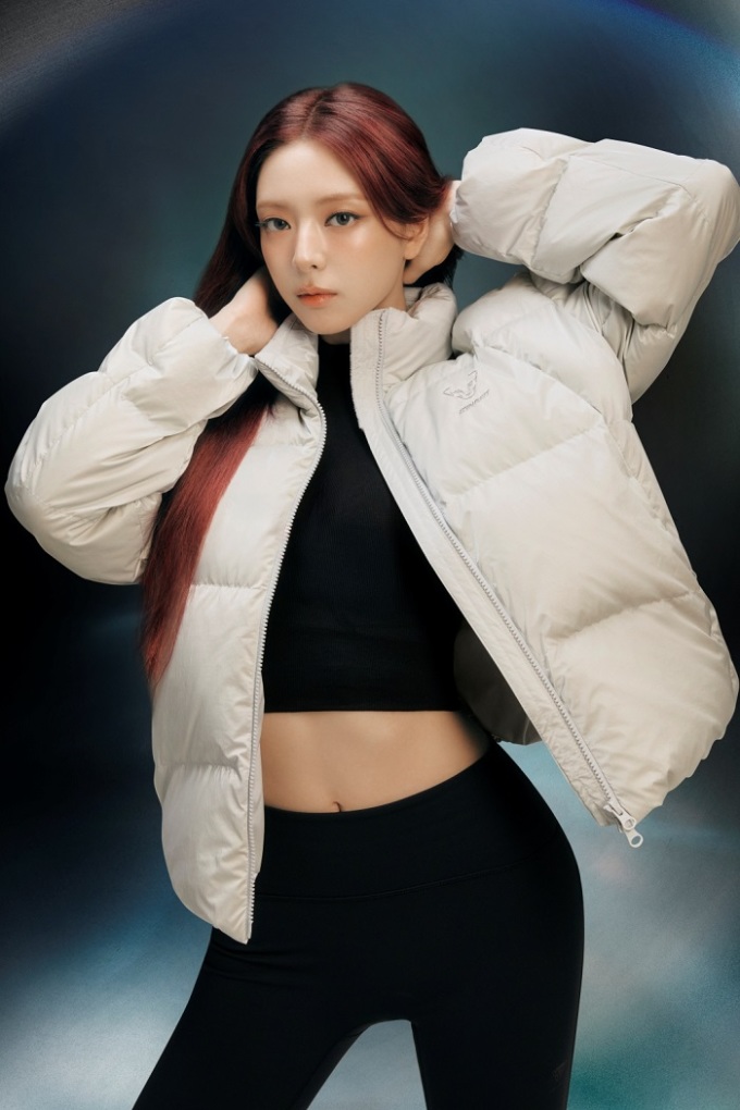 "움직임 속 빛나는 실루엣"...다이나핏, '오로라 다운' 출시