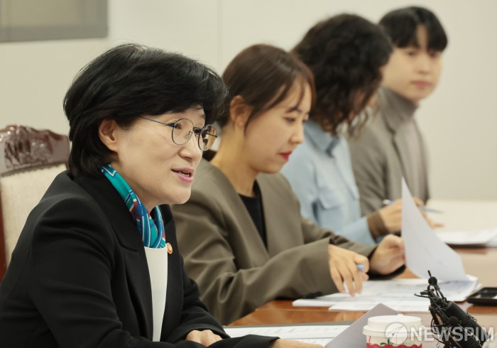 [2025 국감] '여가부와 北 연결' 넥스트클럽 논란에 원민경 "확인 후 적절한 조치"