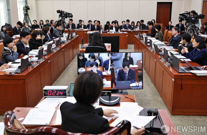 국회 성평등가족위, 성평등가족부 등 국정감사 실시