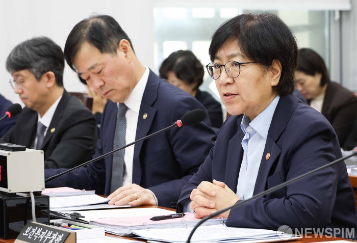 전문의 필수의료 보험료 지원 '소청·산부인과' 한정…대상 확대 '촉구'