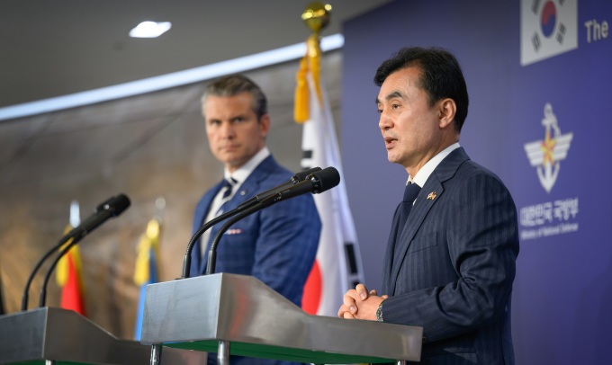 한미, SCM 공동성명서 '김정은 정권 종말' 표현 삭제… "긴장 완화 기조 반영"