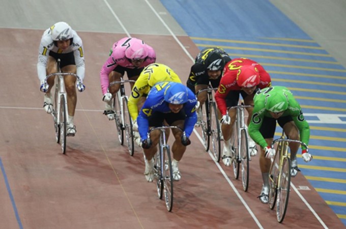 경륜, 주도권 싸움 속 막판 역전 잇따라…'추입형' 선수 약진