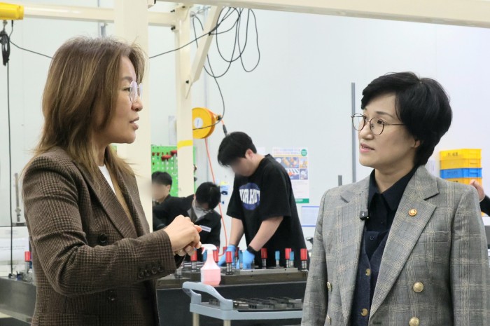 성평등부, 여성 경제·과학인 간담회…女기업인·과학기술인 경제활동 참여 확대