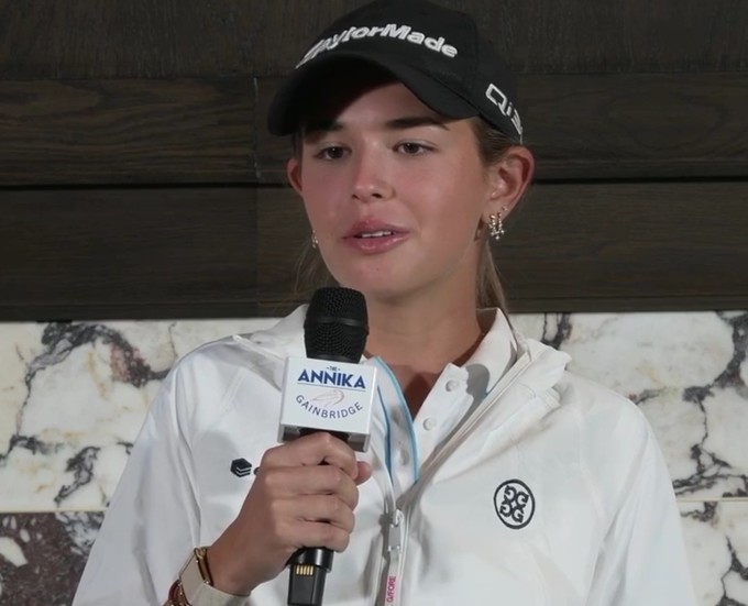 LPGA 데뷔 앞둔 트럼프 손녀 "우즈도, 할아버지도 조언해줘"