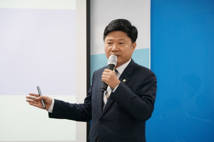 與 홍기원, 'MIKTA' 회의서 "정의로운 에너지 전환, 인류 공동 과제이자 시대적 소명"