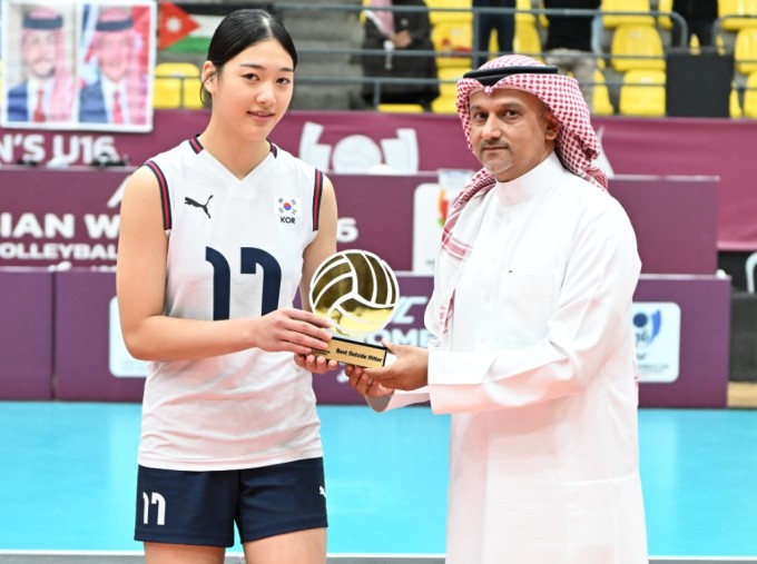 김연경재단, '리틀 김연경' 손서연에 장학금 지원