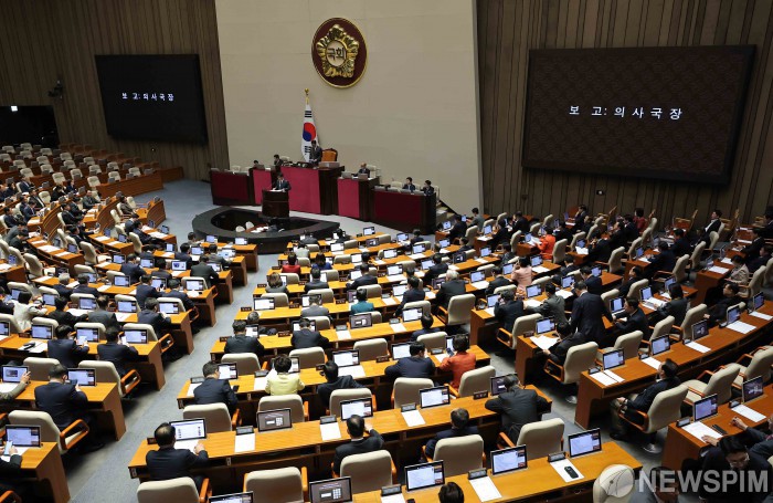 전통시장 주변 기업형슈퍼마켓 입점 제한 4년 연장..유통산업발전법 개정안 통과