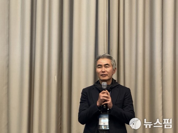 [지스타 2025] 장현국 넥써쓰 대표 "0% 수수료·웹3 메신저로 생태계 확장"