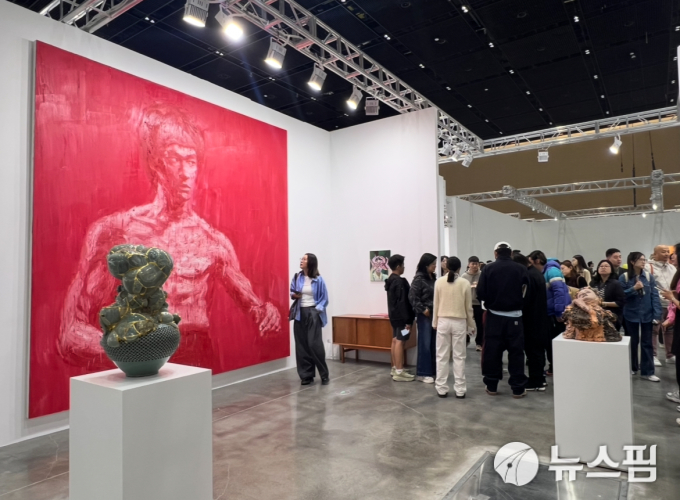 다시 살아나는 차이나 아트마켓, 웨스트번드 아트&디자인 아시아 큰손 몰려