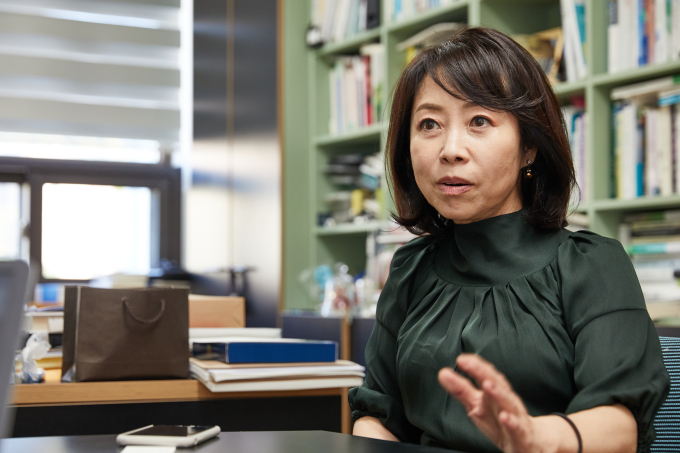 [법정 선 보이스피싱] ②곽금주 "취업 절박함에 캄보디아行...조직적 범죄생활에 점차 순응"