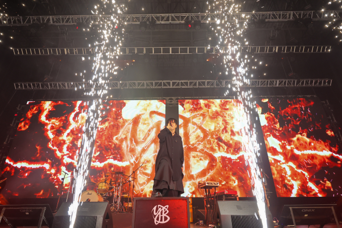 [콘리뷰] 여전히 현재진행형 밴드…관록의 30년 입증한 YB