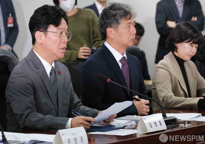 당정협의회 발언나선 김영훈 장관