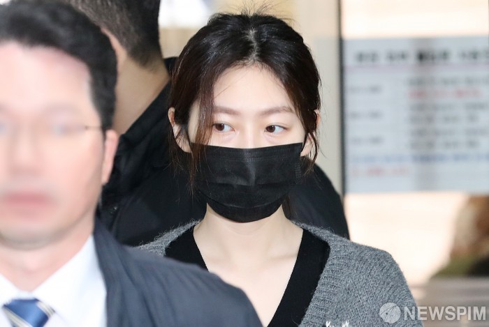 故김새론 모친 "김수현측 고소에도 아직도 조사 안 받아"