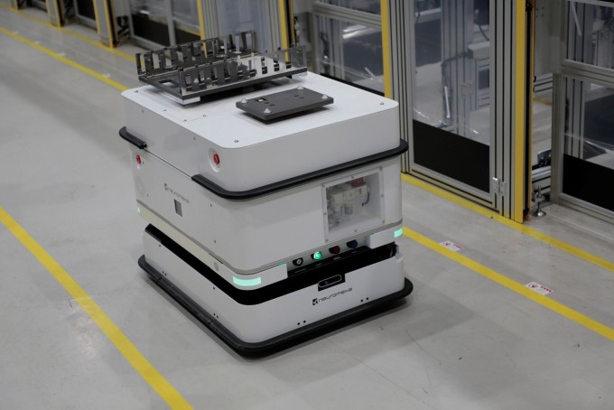 뉴로메카, 포스코 전기강판 시험편 가공 로봇 자동화 솔루션 공개