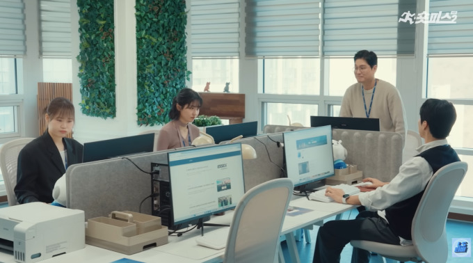 전선 기업의 반전 전략…LS, 유튜브서 드라마·소개팅 예능 펼치는 이유