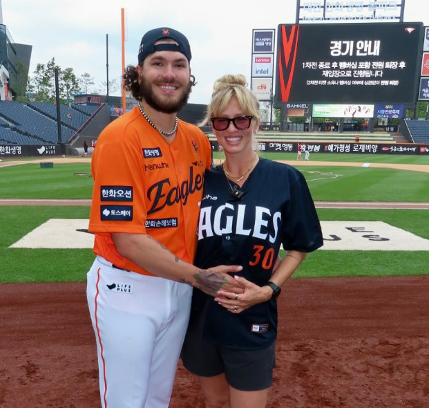 [프로야구] 한화 떠나는 폰세의 작별 인사... "내 딸은 항상 대전 사람"