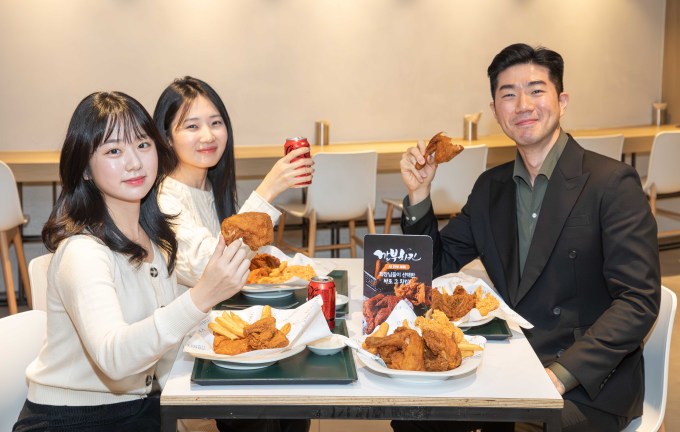 젠슨 황 먹던 깐부치킨이 급식으로? 현대그린푸드, 110개 사업장 동시 도입