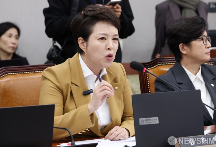 SK·KT·LG, 5G 이용 고객 동의 없이 비싼 요금제 임의 변경 논란