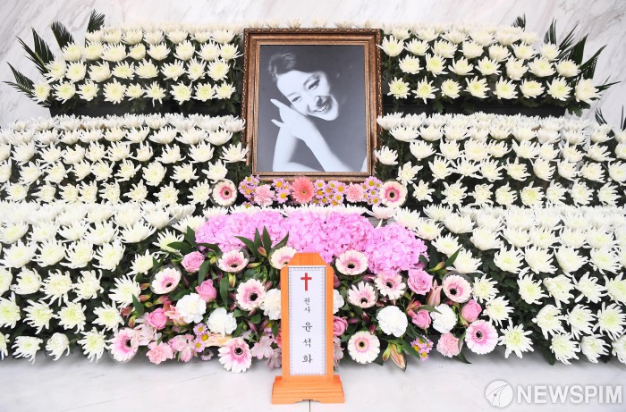 투병중 별세한 고(故) 윤석화