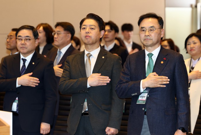 https://img.newspim.com/news/2025/12/23/251223153137144.jpg