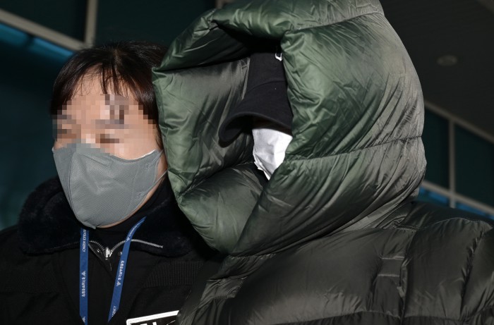 '마약 혐의' 남양유업 3세 황하나 구속..."출산한 아이 책임지려 귀국"