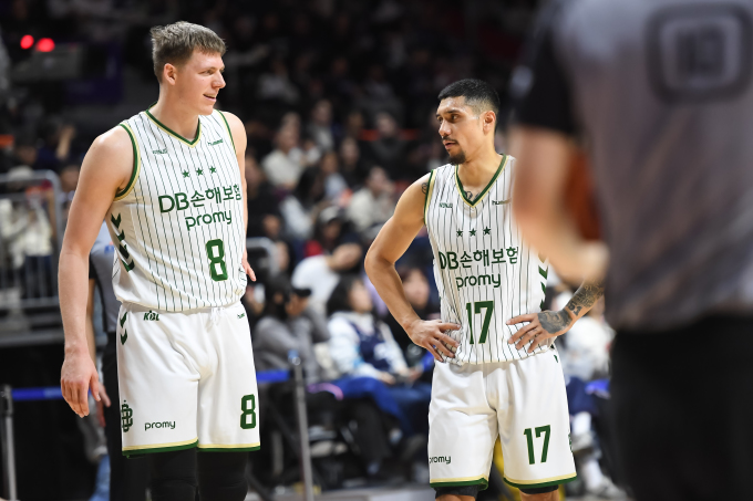 [핌in현장] '엘런슨·알바노 54점 폭발' DB, 농구영신서 KCC에 17점 차 대승