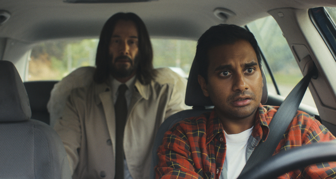 [씨네톡] 영화 '굿 포춘'... 뻔한 설교로 힘 뺀 바디 스와프 코미디