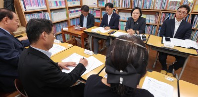 한성숙 총리 아동돌봄시설 방문