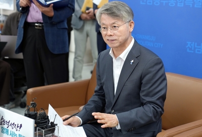 <b>민형배</b> "<b>국립의대</b>, 30일까지 한 곳 선정...정치적 책임 내가 진다"