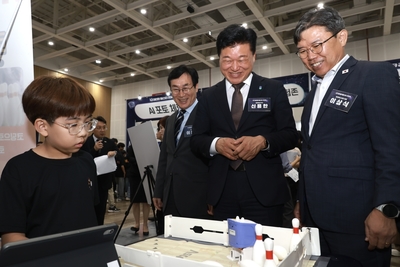 'AI 대전환 페스타 2026' 개막…충북, 산업 현장 AI 전환 본격화