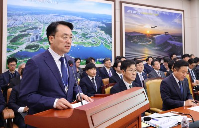 <b>국감 업무보고</b> 하는 <b>이헌욱</b> 한국부동산원 원장