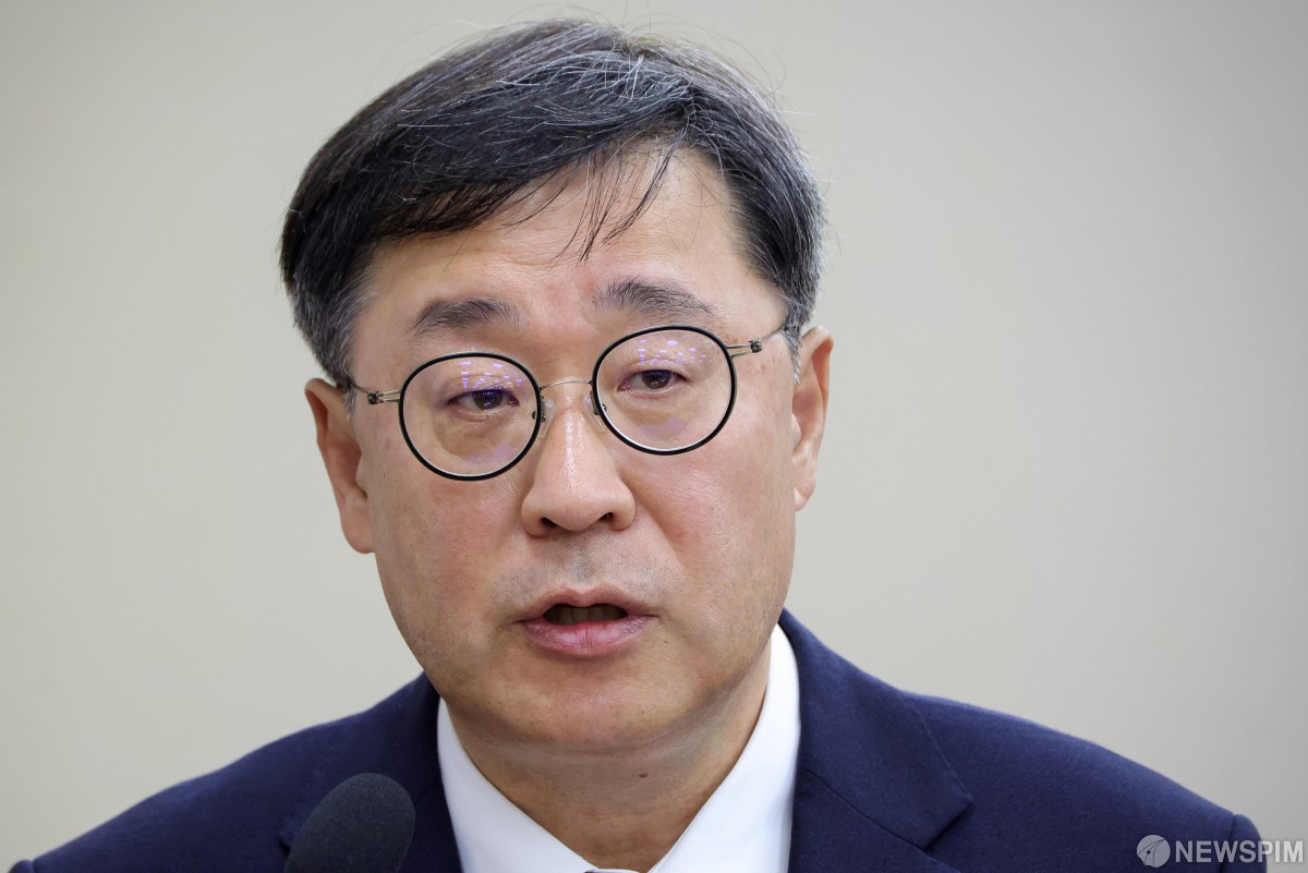 2026년 10월 15일 국회 국정감사 박윤규 원장 발언 장면 | 박윤규 정보통신산업진흥원장 프로필 사진 2