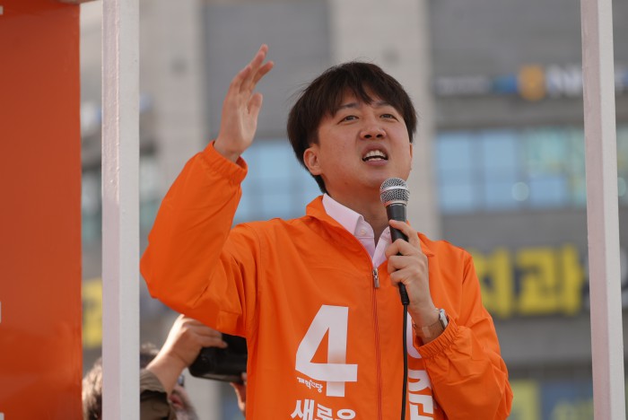 썸네일 이미지