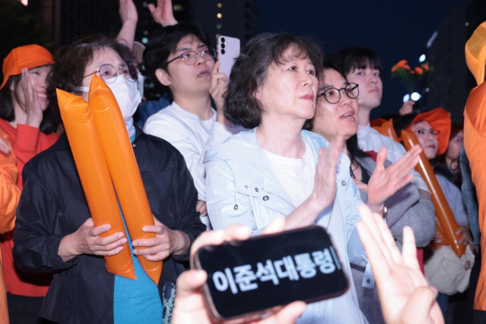 썸네일 이미지