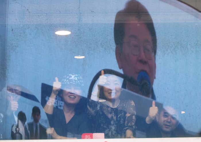 썸네일 이미지
