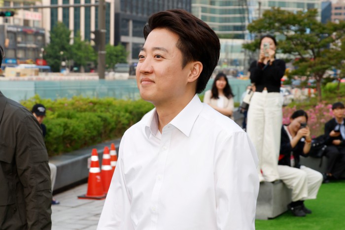 썸네일 이미지