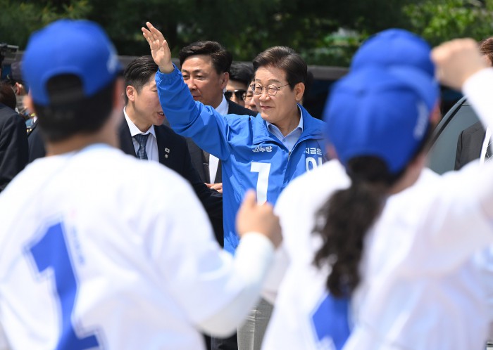 썸네일 이미지