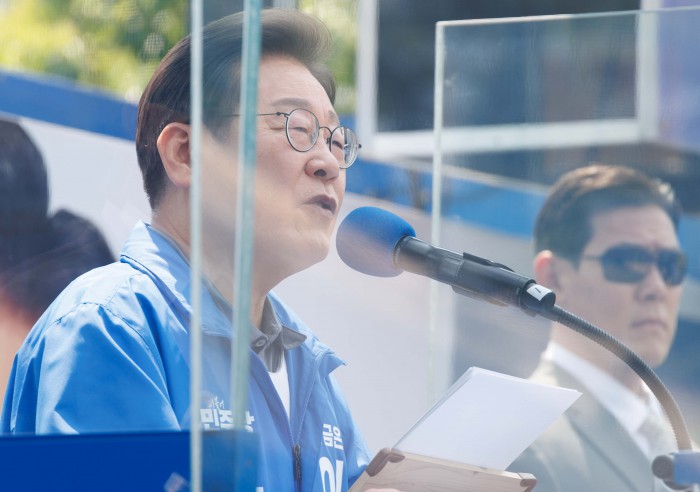 썸네일 이미지