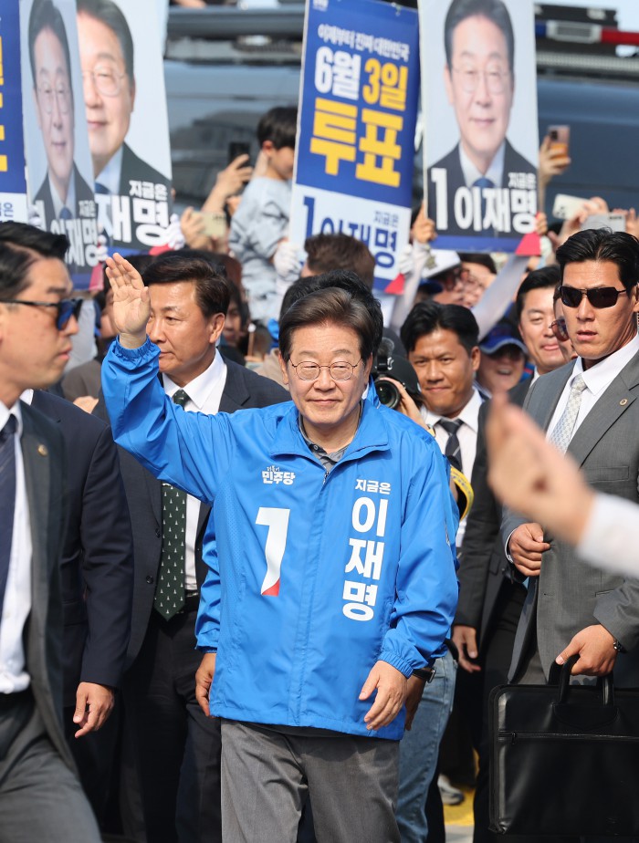 썸네일 이미지