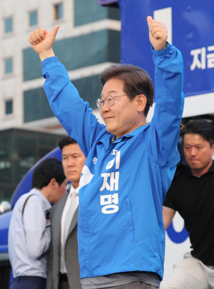 썸네일 이미지