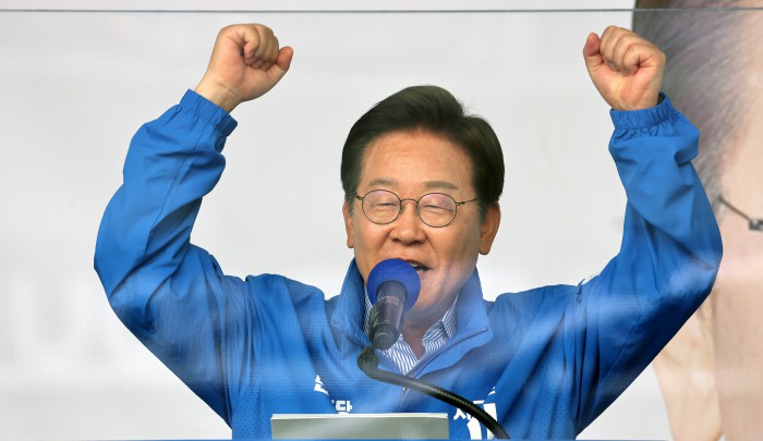 썸네일 이미지