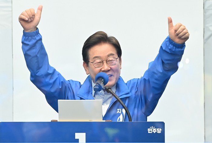 썸네일 이미지