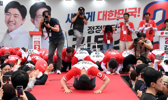 썸네일 이미지