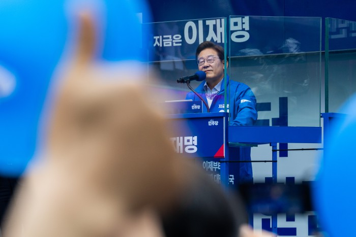 썸네일 이미지