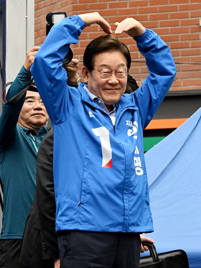 썸네일 이미지