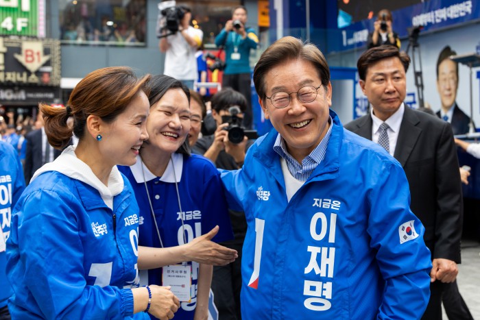 썸네일 이미지