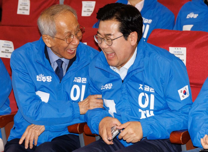 썸네일 이미지