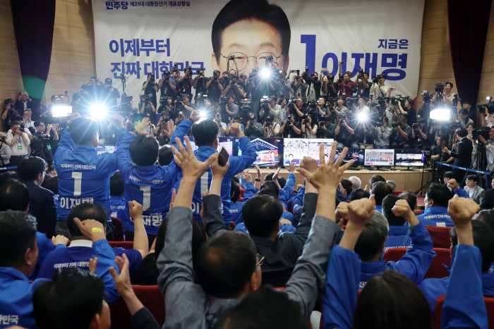 썸네일 이미지
